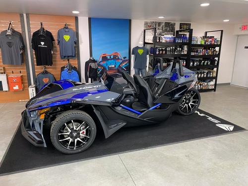 2020 Slingshot R Review (12 Fast Facts on 3 Wheels)