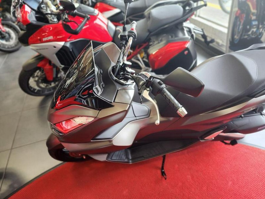 2023 Honda® PCX