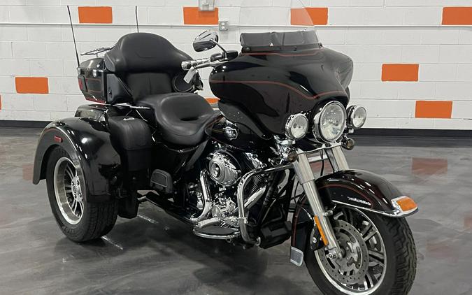 2011 HARLEY DAVIDSON TRI GLIDE