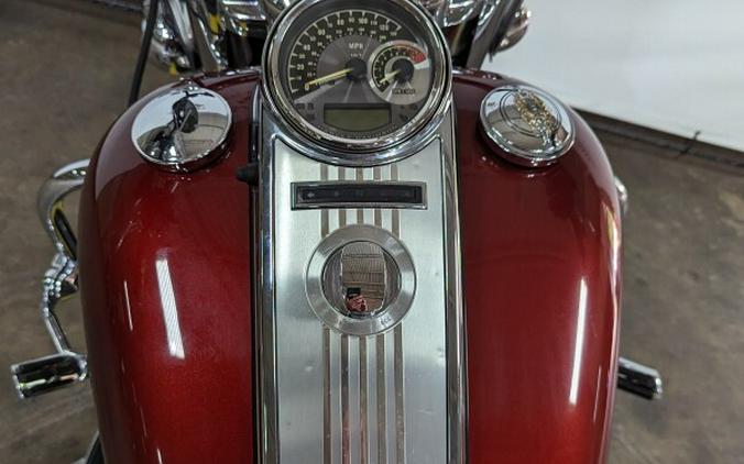 2009 Harley-Davidson Road King® Red Hot Sunglo