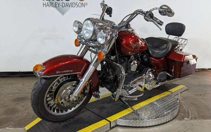 2009 Harley-Davidson Road King® Red Hot Sunglo