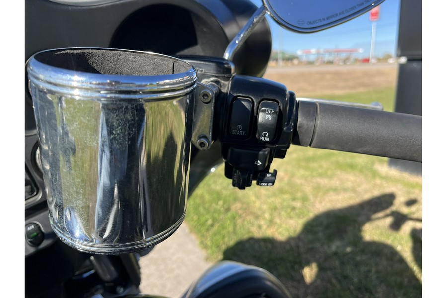 2012 ULTRA CLASSIC LIMITED - Harley-Davidson®