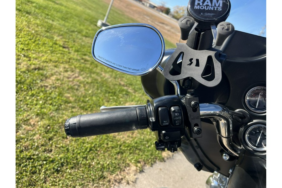 2012 ULTRA CLASSIC LIMITED - Harley-Davidson®