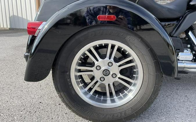 2022 Harley-Davidson® FLHTCUTG - Tri Glide® Ultra