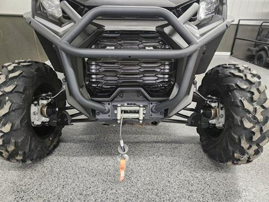 2025 Can-Am Commander MAX XT 700