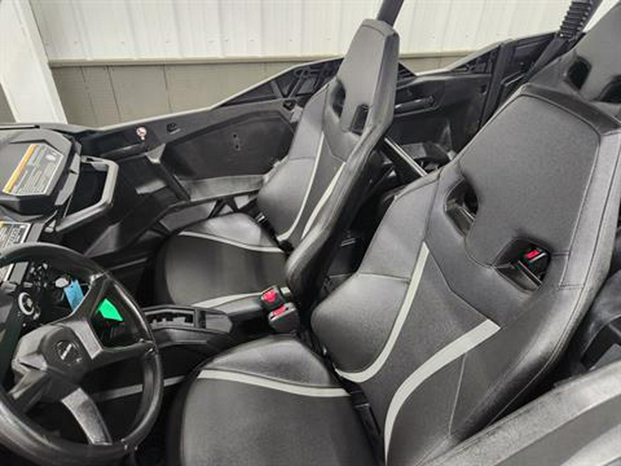 2025 Can-Am Commander MAX XT 700