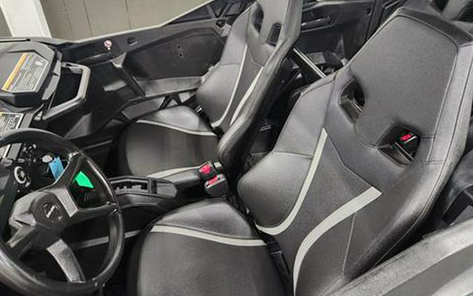 2025 Can-Am Commander MAX XT 700