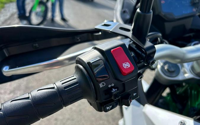 2026 Kawasaki KLE®500 SE ABS