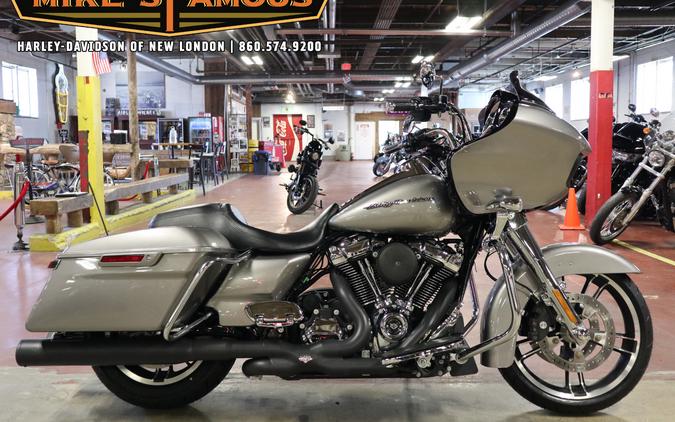 2017 Harley-Davidson Road Glide® Special
