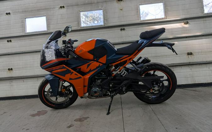 2023 KTM RC 390