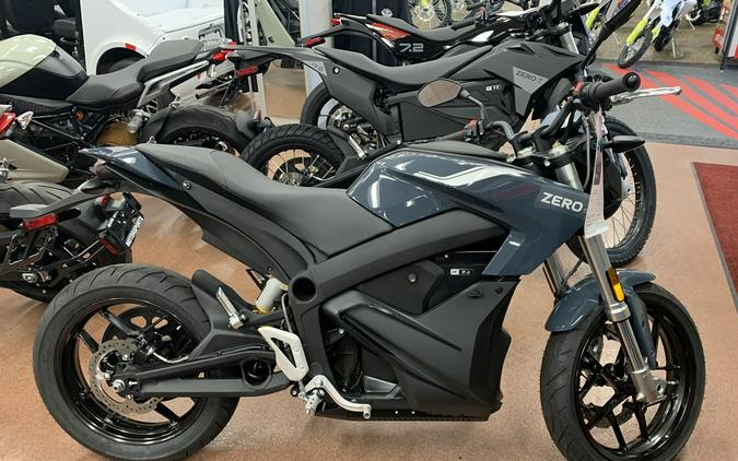 2023 Zero™ Motorcycles S ZF7.2