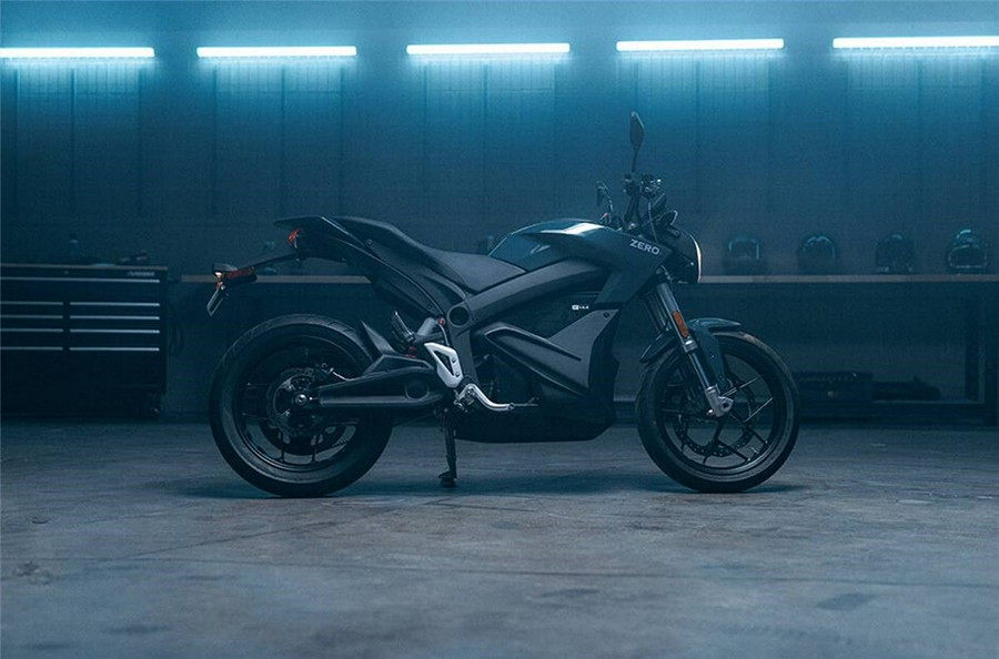 2023 Zero™ Motorcycles S ZF7.2