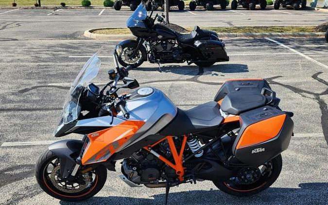 2017 KTM 1290 Super Duke GT