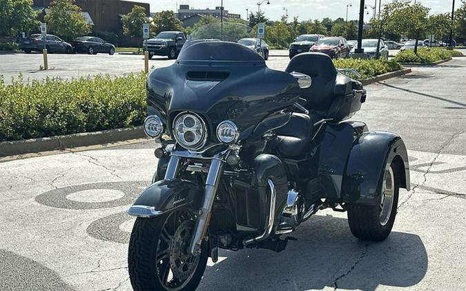 2020 Harley-Davidson Trike FLHTCUTG - Tri Glide Ultra