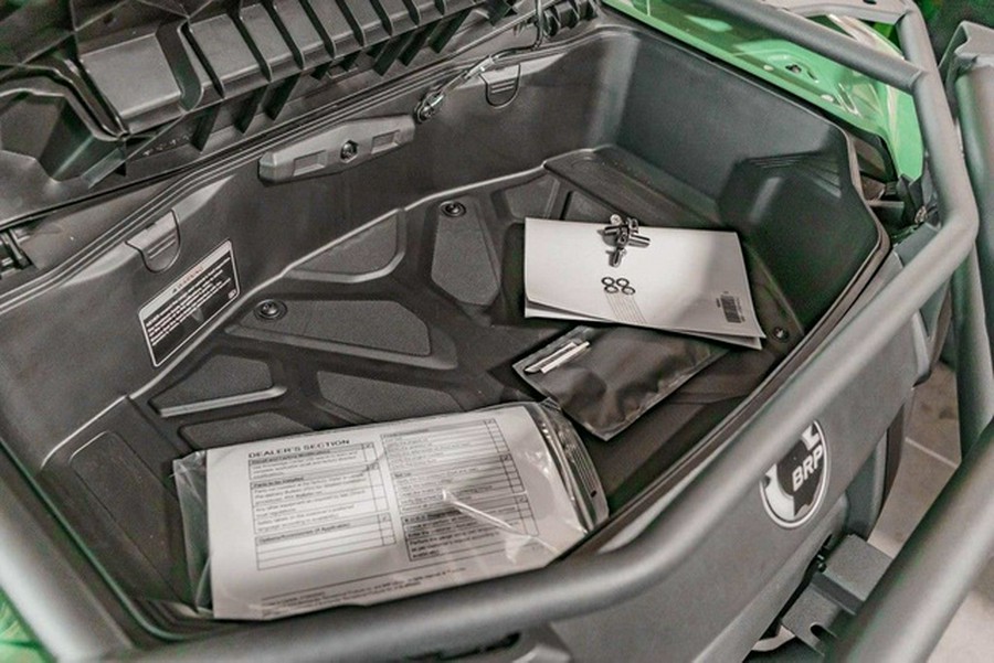 2025 Can-Am Outlander MAX Pro XU