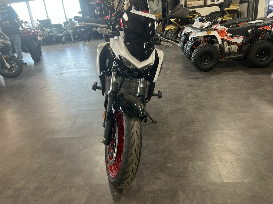 2026 Kawasaki Z500 SE ABS