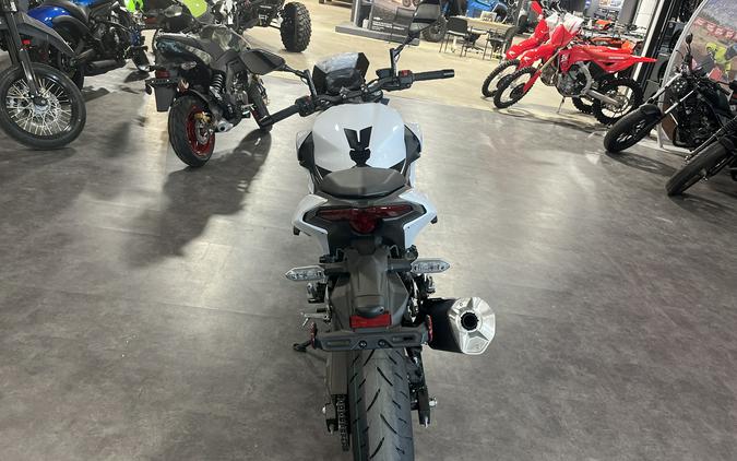 2026 Kawasaki Z500 SE ABS