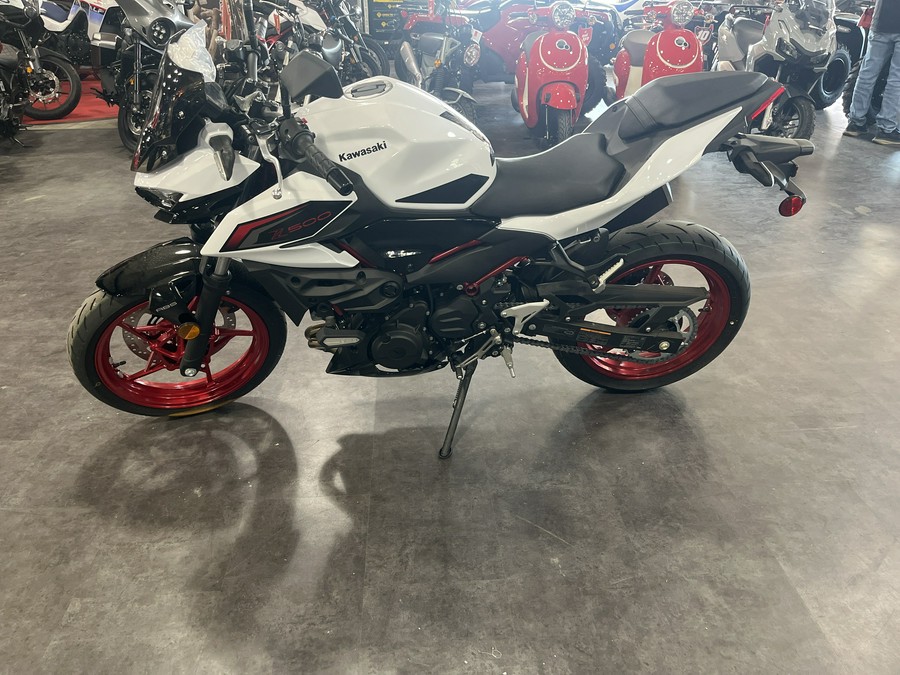 2026 Kawasaki Z500 SE ABS