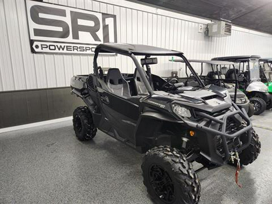 2025 Can-Am Commander XT 700