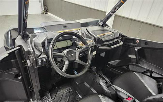 2025 Can-Am Commander XT 700