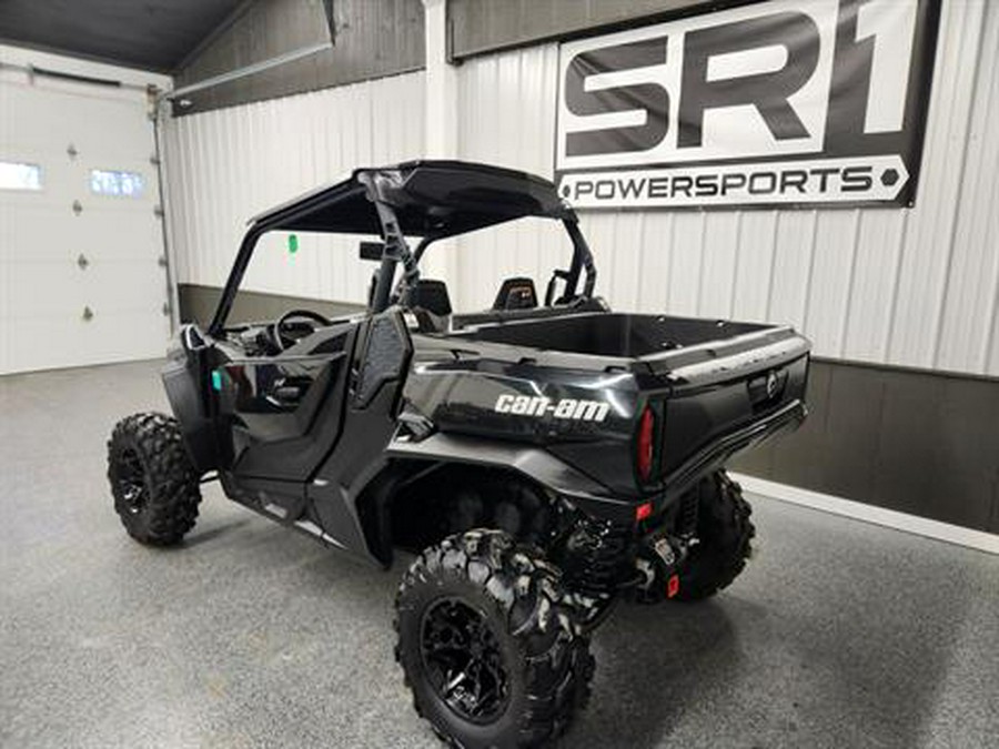 2025 Can-Am Commander XT 700