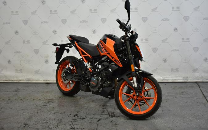 2022 Duke 200 - KTM