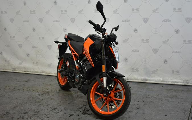 2022 Duke 200 - KTM