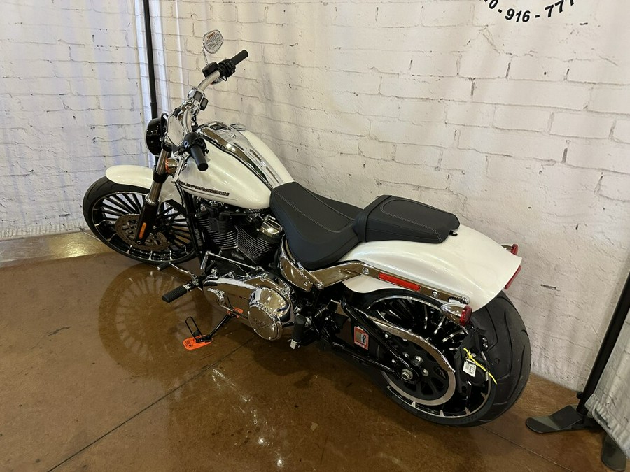 2024 Harley-Davidson Breakout 117 FXBR White Onyx Pearl