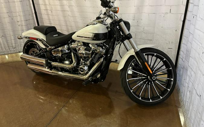 2024 Harley-Davidson Breakout 117 FXBR White Onyx Pearl