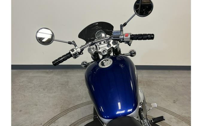 2002 Suzuki MARAUDER VZ800K2