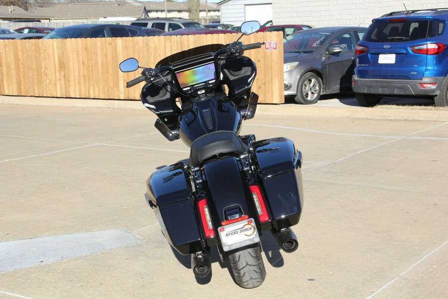 2025 Harley-Davidson Road Glide Vivid Black - Black Finish