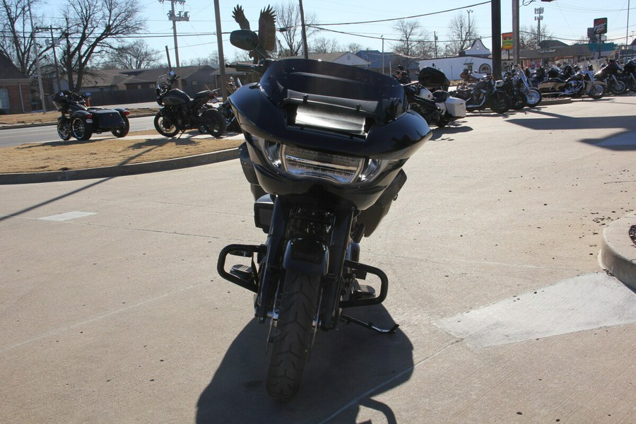 2025 Harley-Davidson Road Glide Vivid Black - Black Finish