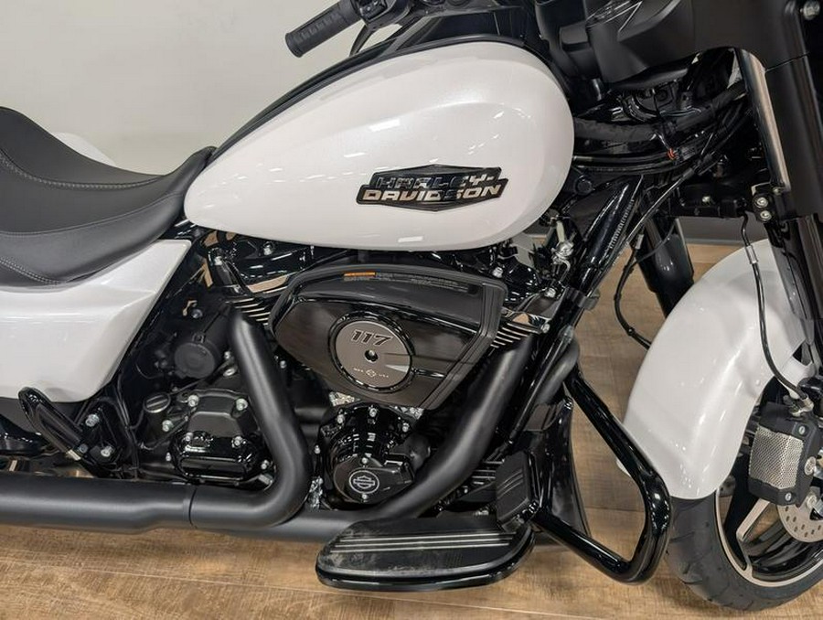 2025 Harley-Davidson® FLHX - Street Glide®