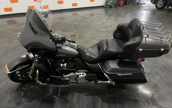 2017 HARLEY DAVIDSON ULTRA LIMITED