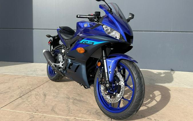 2024 Yamaha YZF-R3 ABS