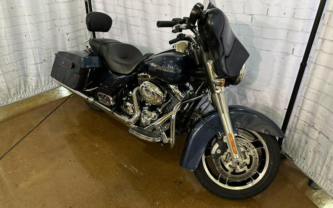 2009 Harley-Davidson Street Glide® FLHX Dark Blue Pearl