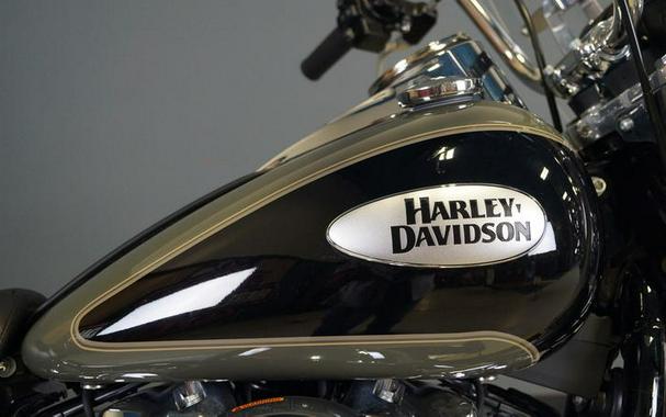 2021 Harley-Davidson® FLHC - Heritage Classic