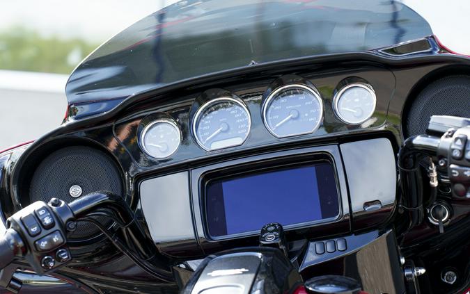 FLHXS 2022 Street Glide® Special