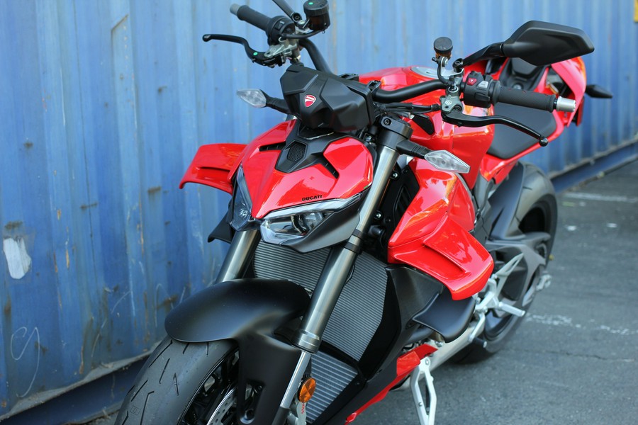 2026 Ducati Streetfighter V4