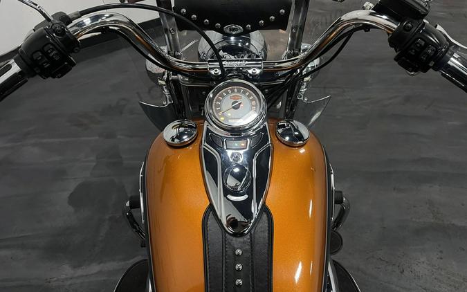 2015 HARLEY DAVIDSON HERITAGE CLASSIC