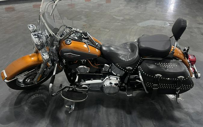 2015 HARLEY DAVIDSON HERITAGE CLASSIC