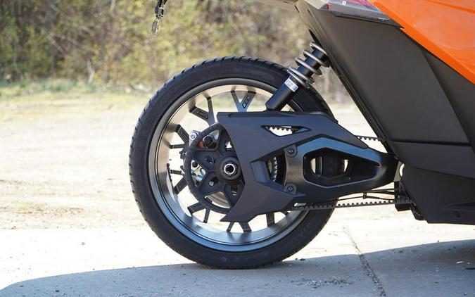 2026 Polaris Slingshot® SL Manual Sunburst Orange