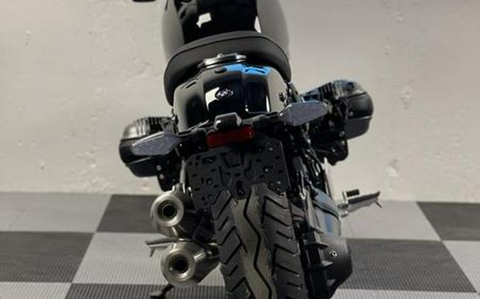 2024 BMW R 12 Blackstorm Metallic