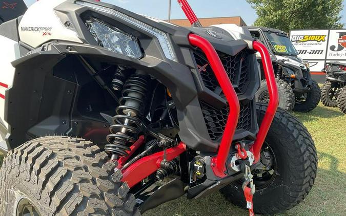 2024 Can-Am® Maverick Sport X rc 1000R