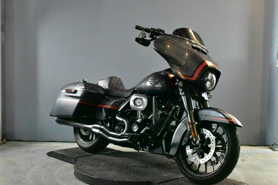 2018 Harley-Davidson CVO Street Glide