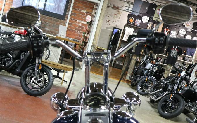 2014 Harley-Davidson Road King®