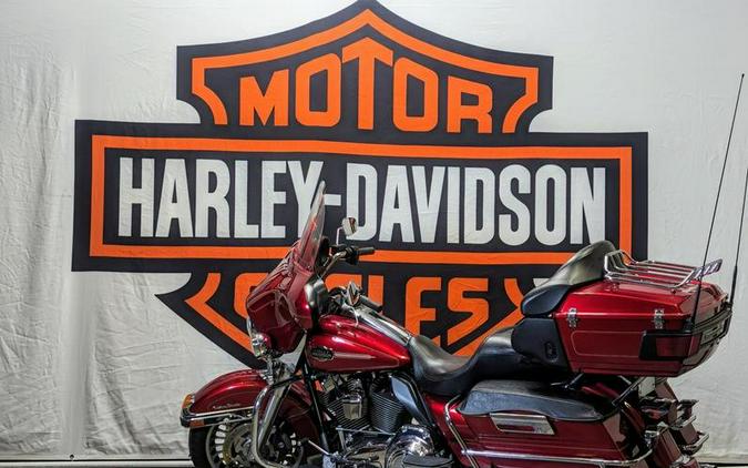 2012 Harley-Davidson® FLHTCU103