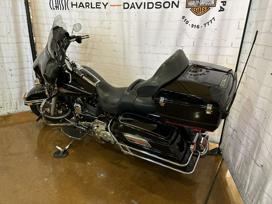 2008 Harley-Davidson Electra Glide® Classic FLHTC Vivid Black