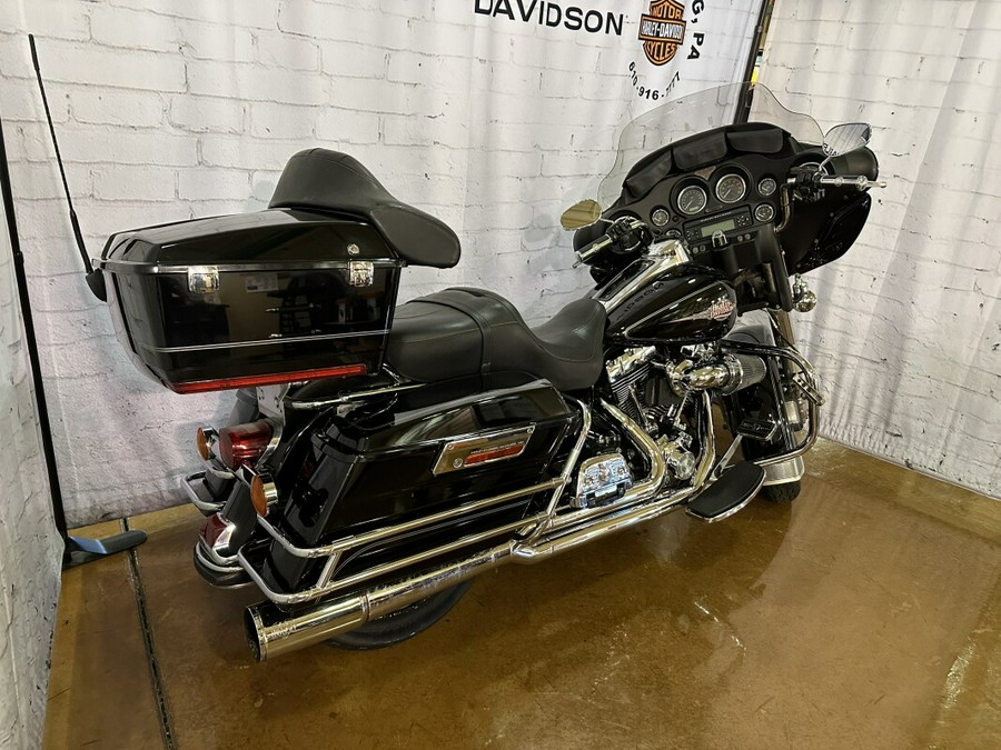 2008 Harley-Davidson Electra Glide® Classic FLHTC Vivid Black