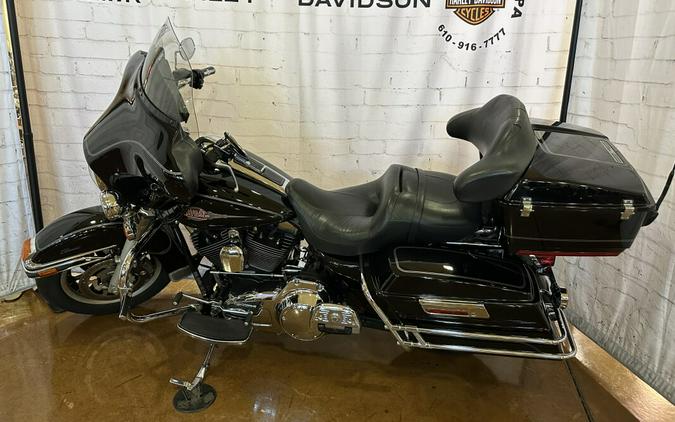 2008 Harley-Davidson Electra Glide® Classic FLHTC Vivid Black